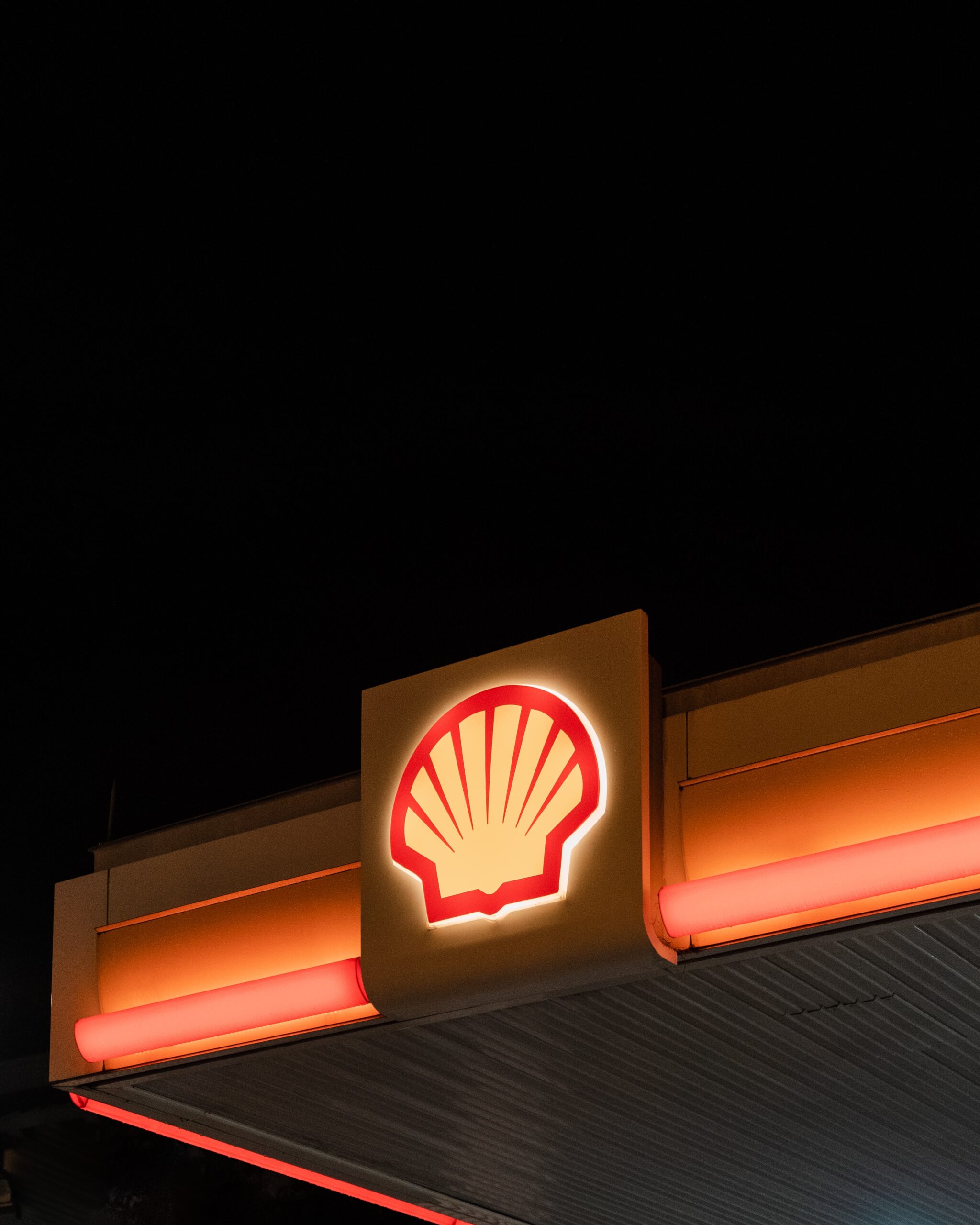 Groundbreaking Lawsuit Shell’s Board of Directors Sued for Climate
